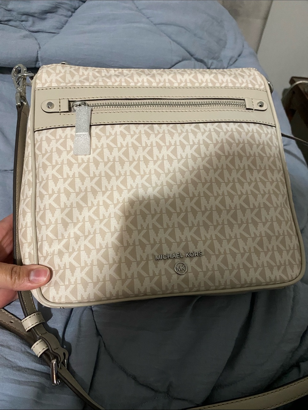 Michael Kors Cream/Beige Signature Crossbody Messenger Bag
